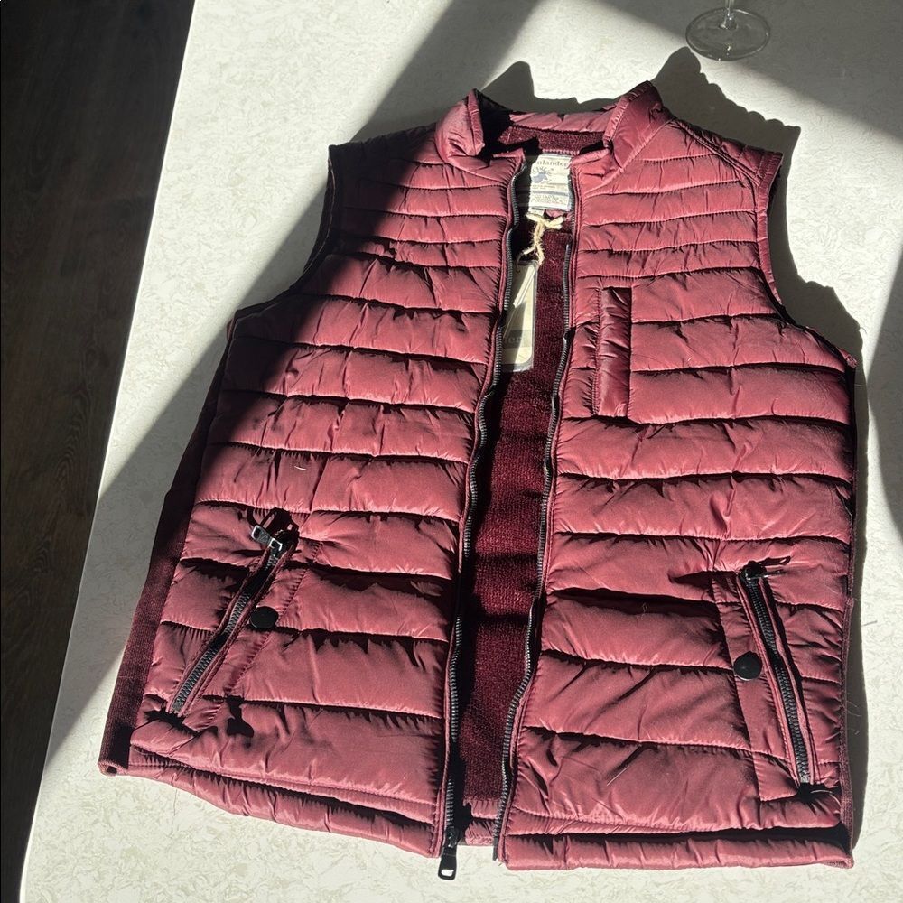 Vici collection Greenlander vest S burgundy new with tags